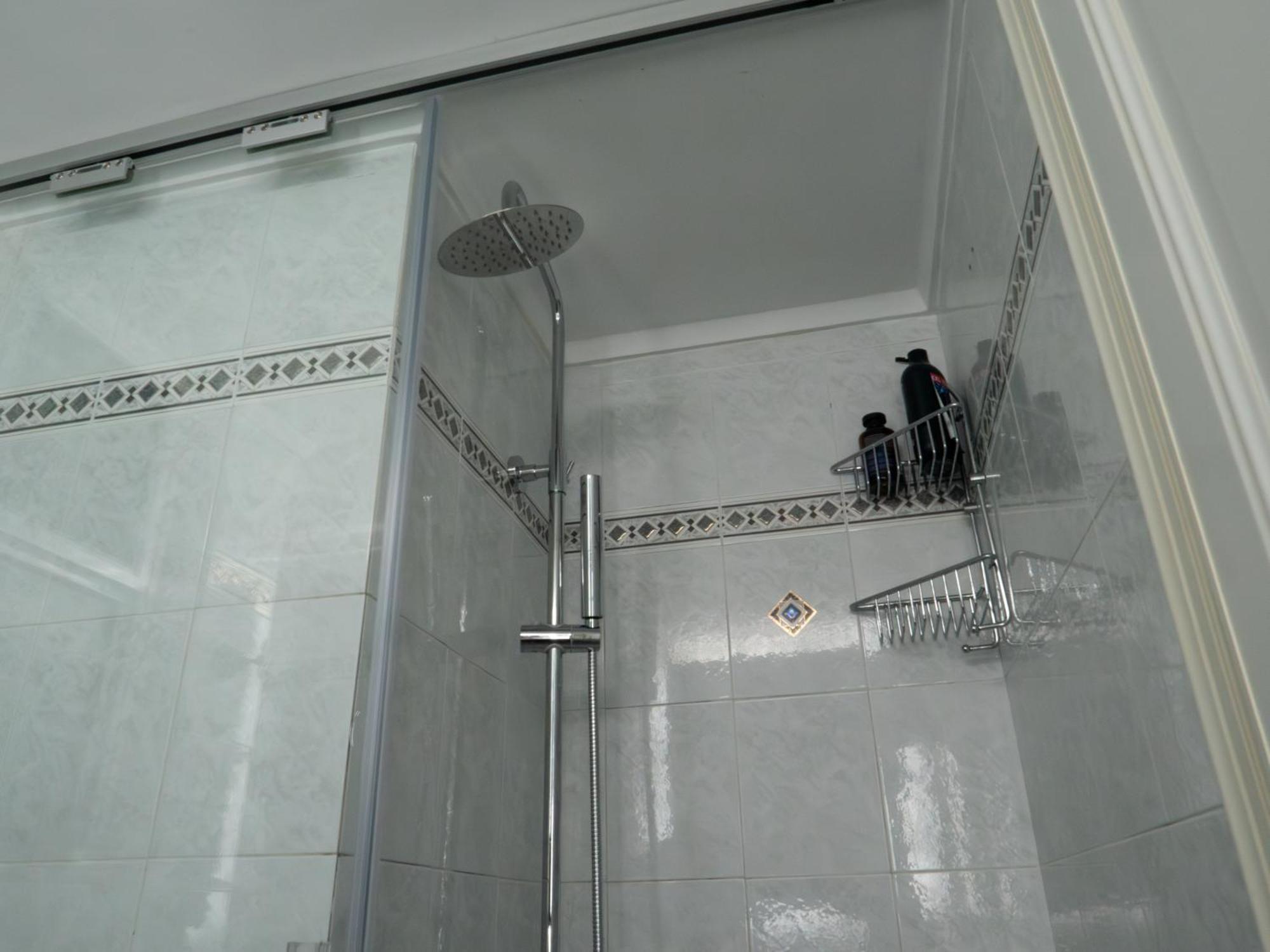 Athina'S Home Пирея Екстериор снимка