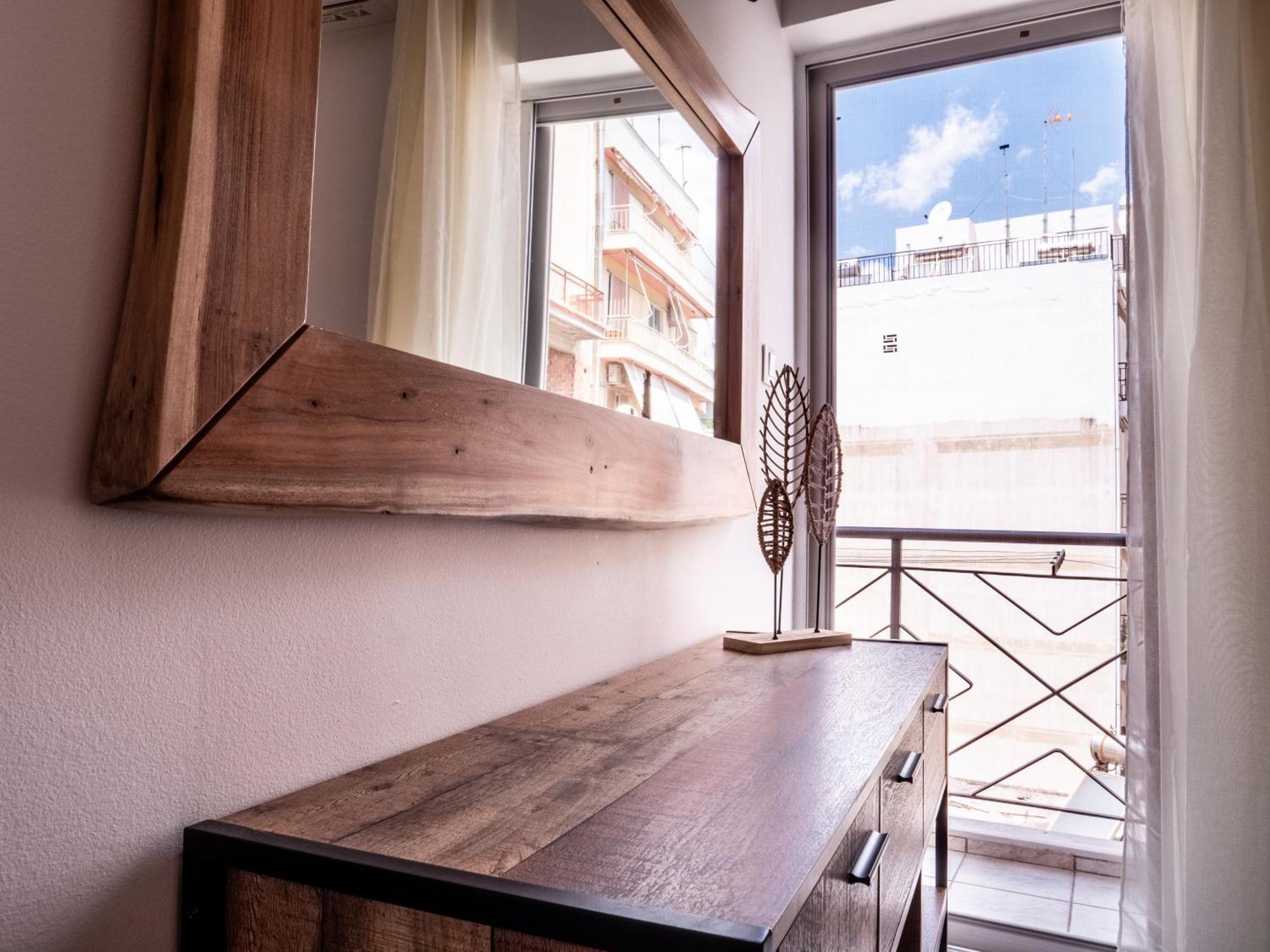 Athina'S Home Пирея Екстериор снимка